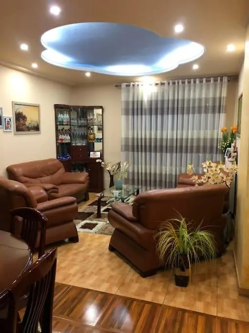 Deluxe & Big Appartment City Center Fier Apartment